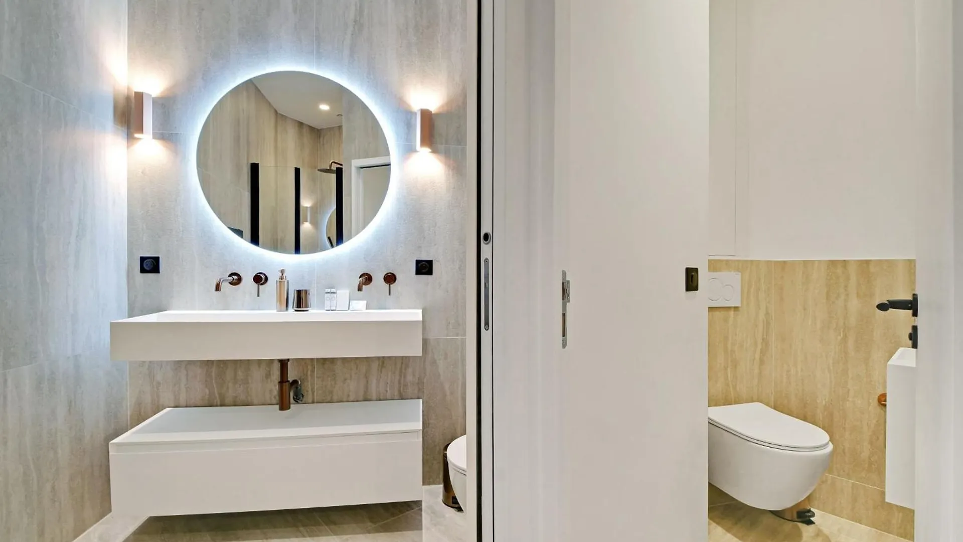 Spacious Apartment - 3Bdr-6P Parijs